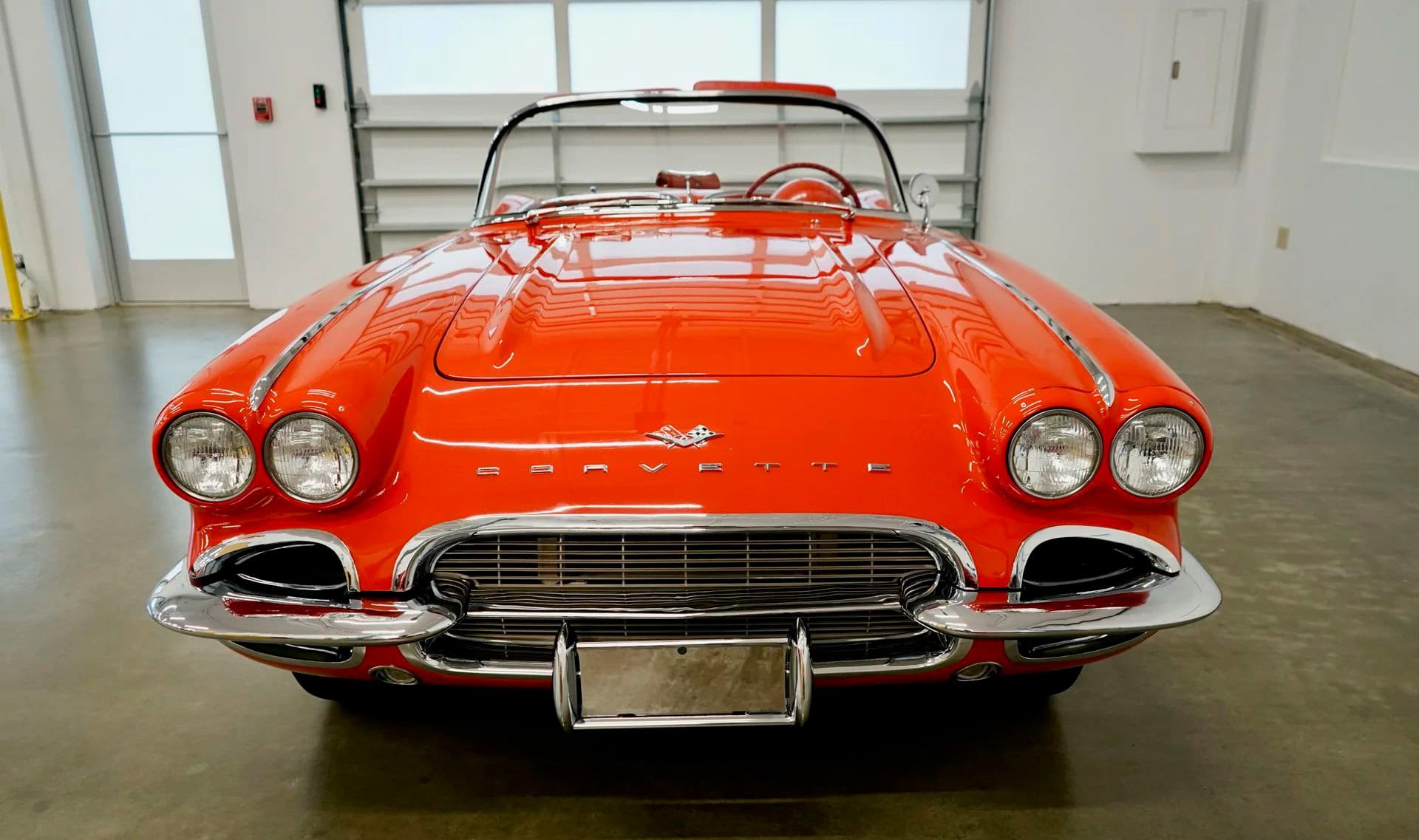 1961 Chevrolet Corvette - Image 9