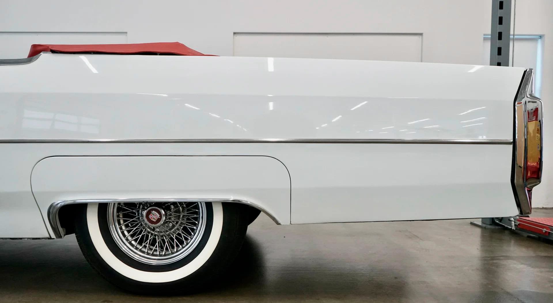 1965 Cadillac DeVille - Image 14